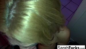 Tattooed pornstar Sarah Jessie performs blowjob in bathroom