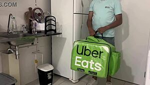 Hey, did you pay the delivery guy like this?