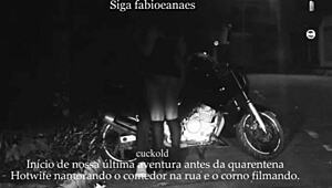 Casada Se Exibi Na Rua Com O Comedor Corno Voyeur Filma E Legenda A Adrenalina