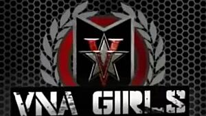 Blonde worships carmen valentina's plump white booty!