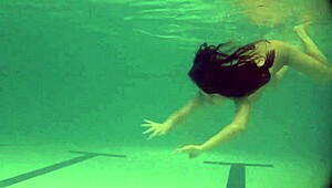 Beautiful Teen Natalia Kupalka Swims Naked