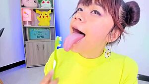 lila jordan cepilla sus dientes