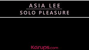 i'm soo horny, small breasted asian teen vibrates her clit with a vibratorr