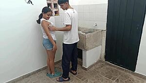 Entre A La Casa De Mi Vecino Para Pedirle Un Favor A Su Mujer Pero Vi Que Ella Estaba Lavando La Ropa En Tanga Y Estaba Muy Caliente Porque Su Marido No Se La Quiso Follar