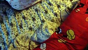 야, 왜 엄마 그렇게 엿봐?