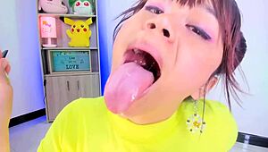 lila jordan cepilla sus dientes