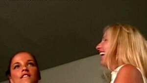 hey, wanna see these beautés lesbiennes get wild together right now?