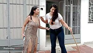 ¡Oye, vecina cura mi resaca con sexo salvaje! 😜