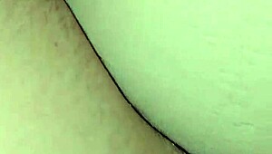 Cum Fills Thick Older Pussy Lips of Sexy MILF