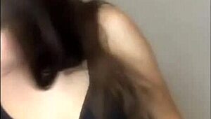 babe looks so sexy on webcam