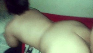 Трахаю горячую подругу раком, лижу большую пизду и жопу в бразильском догги