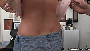 Huge natural tits latina amateur in casting interview