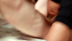 【素人中出しハメ撮り】舞30代セックス大好きパイパン主婦。アナルを伝って大量のザーメンが流れ落ちる。変態貧乳ヤリマン不倫主婦の濃厚ザーメン注入セックス。