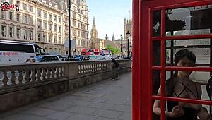 flashing my pussy in london 😏