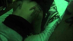 Cogiendo de perrito en la oscuridad y despues prendemos un led