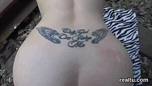 hey, how did this czech nympho get seduced and shagged in pov at the mall?