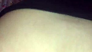 Latina jezdí na klukovo čuráku