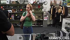 What’s with this tight body exposed in shop reality scene?