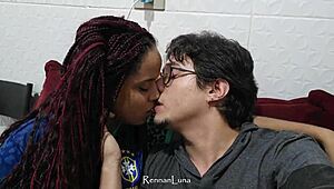 fodendo com duas novinhas gostosas durante o jogo do brasil na copa do mundo lapa de morena gostosa essa amiga da minha esposa rennan luna official e gabbie luna vídeo completo no xvideos red