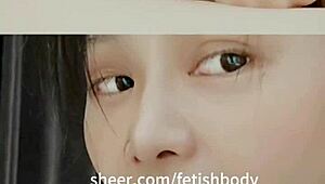 Эй, старшие братья, не могу сдержаться с этой горячей куклой для минета!