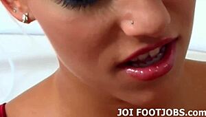 Suck on my pointy high heels you pathetic bitch