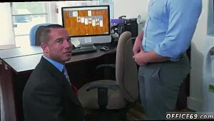 Gay teacher earns bonus through photo sex 😏