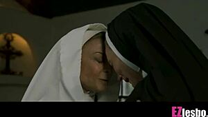 Ε, ηλικιωμένη καλόγρια, μπορείς να συγχωρήσεις αυτή την αθώα ξανθιά κοπέλα για τις σεξουαλικές της επιθυμίες;