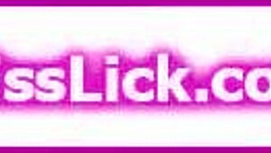 Babe rims and facesits teen 18+ tattoo artist!