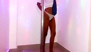 無料の独占本物ポルノ 彼女は数学に合格するために制服を着て一緒に行きます。 ホテルに行ってセクシーに踊りましょう。 本物の自家製ポルノ