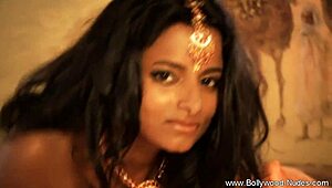 My Exotic Indian Milf Enjoys Solo Time