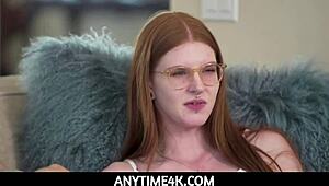 Ne morem upreti tem sladkim freeuse teen 18+ za divji kuhinjski threesome