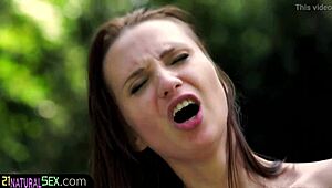 Hey babe, let me pound that tight euro pussy for a facial