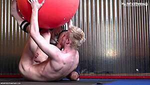 Dominique Kenique Dominates the Newbie at the Gym!