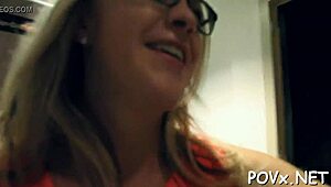 Seksi 18+ genç hatun sert pov seks oyununda azgınlaşıyor