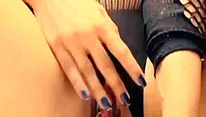 Hot Latina Begs to Cum Inside Her Pussy!