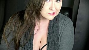 worship my curvy ass, mommy joi 😘