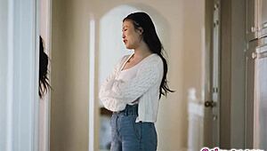 jennie rose and lulu chu enjoy lesbian sex in bed