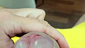 Minha Nova Cueca Amarela