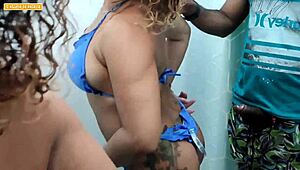 Women Fuck in Store Dressing Room!