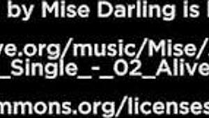 मैं लड़कों के साथ बेयरबैक ऑर्गी आउटडोर प्यार करती हूं।