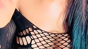 Hot Latina Begs to Cum Inside Her Pussy!