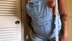 Compilation of hairy armpits and pussy farting loud