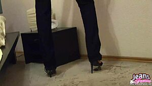 skinny jeans make my 18yo ass look amazing