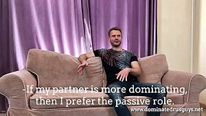 Русский гей-кастинг раскрывает мускулистого бодибилдера в сцене доминирования