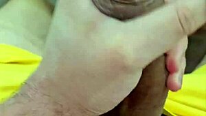 Minha Nova Cueca Amarela