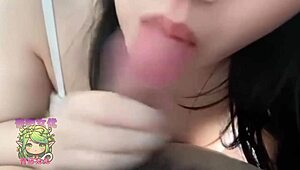 Qing Teng Mei Mei naps with boyfriend in costume