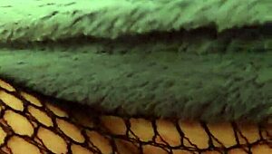 i'm masturbating to this bald pussy, oh god