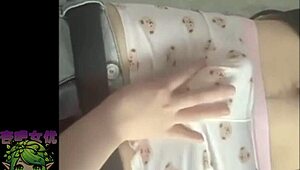 Qing Teng Mei Mei naps with boyfriend in costume