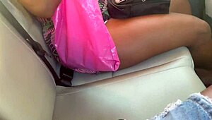 Latina Kurus Berambut Perang Kongkek Keras Parti Lesbian POV