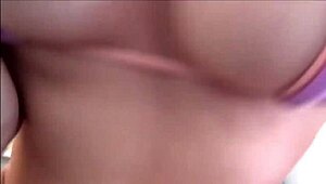 Βάζω γυαλιά να δω καλύτερα πούτσα και τυχαία στον κώλο